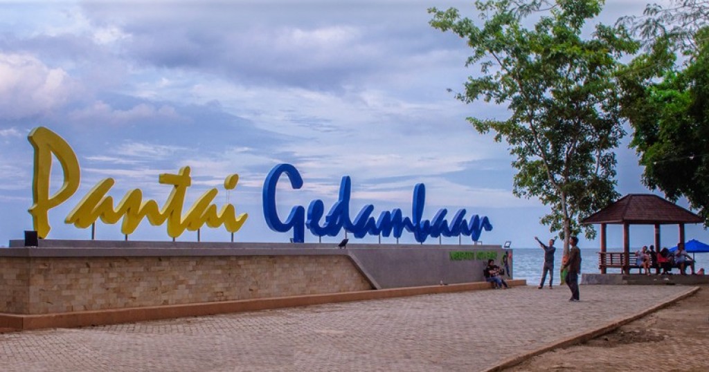Gedambaan Beach